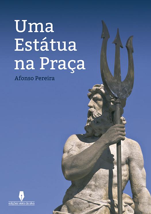 Uma estátua na praça 